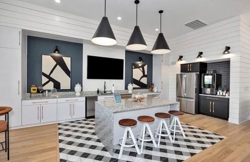 Athens Apartamento | Landing at Gateway Village at Swan Creek - 3 Bedrooms in Athens