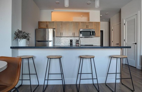 Kensington Apartamento | Landing at Hagert and York - 1 Bedroom in East ...
