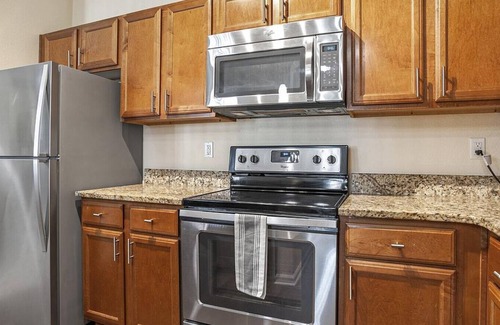 Mint Hill Apartamento | Landing at Hawthorne at the Greene - 3 Bedrooms in Bradfield Farms