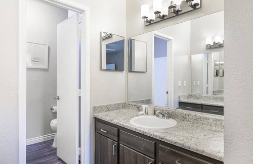 Rancho Oakey Apartamento | Landing at Helix Apartments - 2 Bedrooms in Rancho Oakey