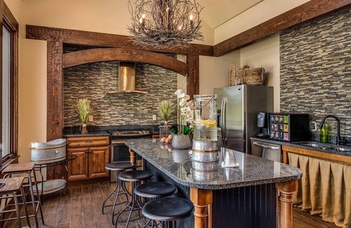 Prairie Village Apartamento | Landing at Highlands Lodge Apartments - 1 Bedroom in Downtown Overland Park