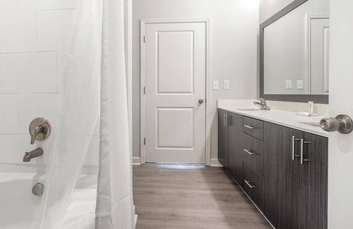 Wake Forest Apartamento | Landing at Legacy Wake Forest - 2 Bedrooms in Downtown Wake Forest