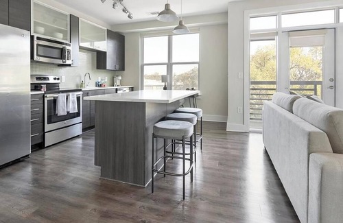 NoDa Apartamento | Landing at Mercury NoDa - Studio in North Charlotte
