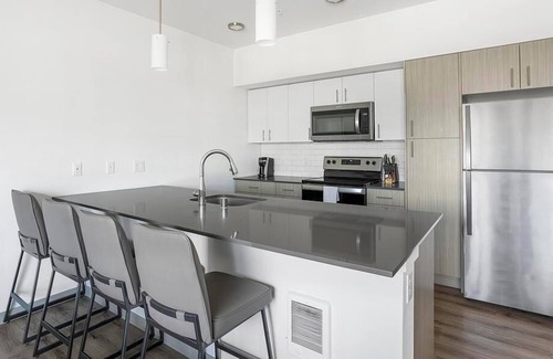 Kent Apartamento | Landing at Midtown 64 - 2 Bedrooms in Downtown Kent