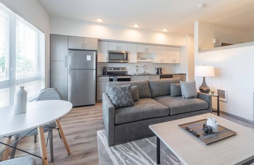 Kent Apartamento | Landing at Midtown 64 - Studio in Downtown Kent