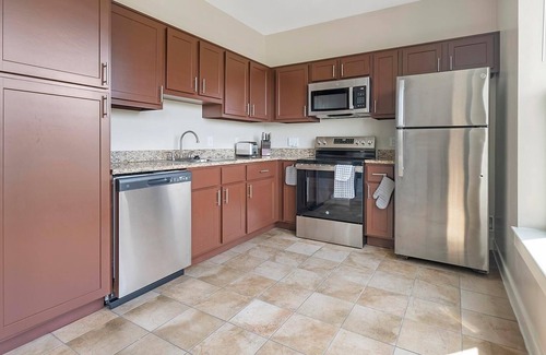 Chillum Apartamento | Landing at Mode at Hyattsville - Studio in Hyat...