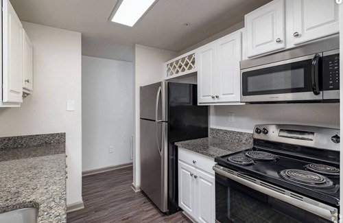 Piedmont Heights Apartamento | Landing at Monroe Place - 1 Bedroom in Lenox Park