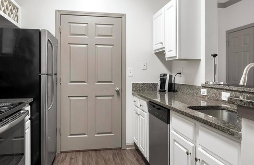 Piedmont Heights Apartamento | Landing at Monroe Place - 1 Bedroom in Lenox Park