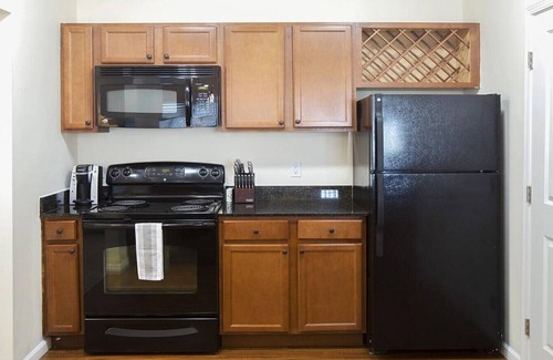 Fort Wayne Apartamento | Landing at Oak Crossing Apartments - 2 Bedrooms in Downtown Fort Wayne