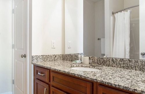 Fountain Inn Apartamento | Landing at Palisades of Fountain Inn - 2 Bedrooms in Downtown Fountain Inn