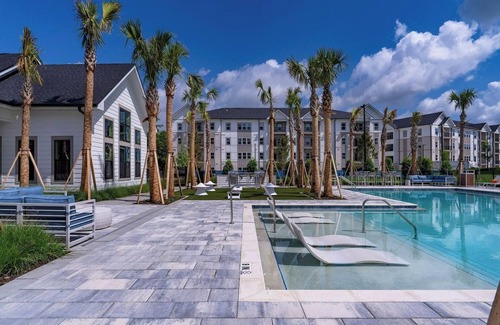 Jacksonville Apartamento | Landing at Palmhouse - 1 Bedroom in Rolling Hills