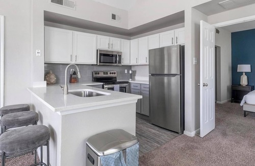 George Bush Park/Eldridge Apartamento | Landing at Phillips Pass - 1 Bedroom in Westside