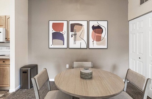 Holland Apartamento | Landing at Quail Hollow at the Lakes - 2 Bedrooms in Springfield