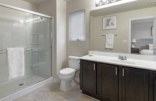 North Aurora Apartamento | Landing at Randall Highlands - 3 Bedrooms in West Aurora