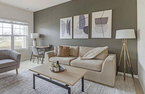 North Aurora Apartamento | Landing at Randall Highlands - 3 Bedrooms in West Aurora