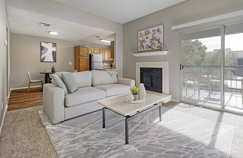 Peccole Ranch Apartamento | Landing at Reflections at the Lakes - 1 Bedroom in The Section Seven