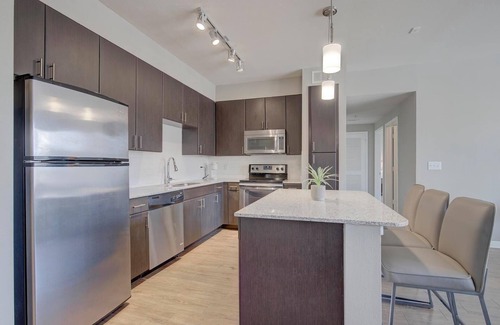 Terrell Heights Apartamento | Landing at Republic At Alamo Heights - 2 Bedroo...