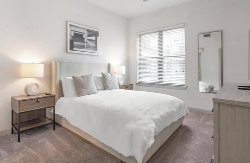 Near East Side Apartamento | Landing at Rivera on Broadway - 1 Bedroom in Downtown