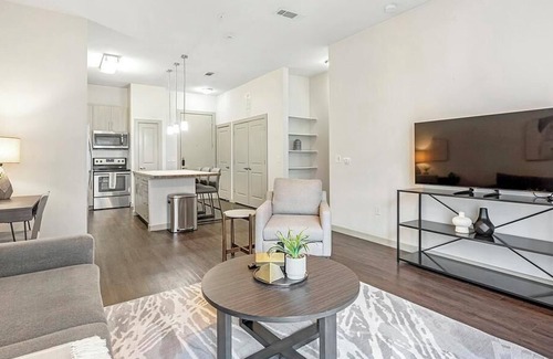 Near East Side Apartamento | Landing at Rivera on Broadway - 1 Bedroom in Downtown