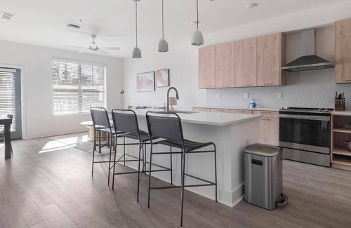 Crestline Heights Apartamento | Landing at Station at Crestline - 1 Bedroom in ...