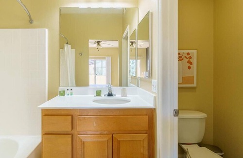Rancho Cucamonga Apartamento | Landing at Terraza Del Sol - 2 Bedrooms in Downtown Rancho Cucamonga