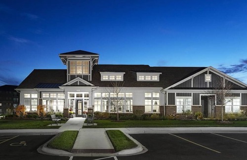 Lombard Apartamento | Landing at The 450 - Studio in Downtown Lombard