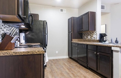 Brooks City Base Apartamento | Landing at The Anderson at Brooks - 2 Bedrooms in Stinson Airport Vicinity