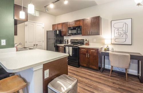 Johns Island Apartamento | Landing at The Apartments at Shade Tree - 1 Bedroom in Downtown Charleston