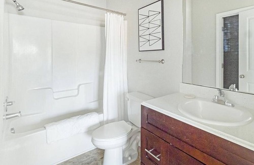 Johns Island Apartamento | Landing at The Apartments at Shade Tree - 1 Bedroom in Downtown Charleston