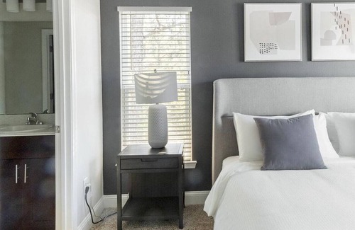 Johns Island Apartamento | Landing at The Apartments at Shade Tree - 1 Bedroom in Downtown Charleston