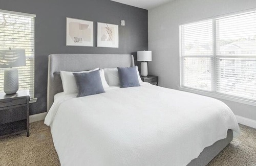 Johns Island Apartamento | Landing at The Apartments at Shade Tree - 1 Bedroom in Downtown Charleston