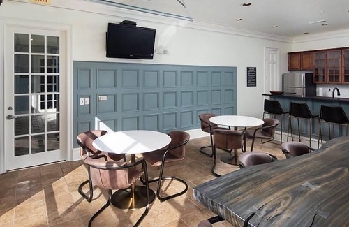 Duluth Apartamento | Landing at The Berkeley - 2 Bedrooms in Downtown Duluth