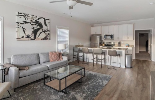 Huntsville Apartamento | Landing at The Cottages at Oak Grove Dairy - 2 ...