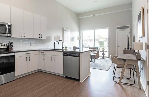Riverside Apartamento | Landing at The Darby at Briarcliff - 1 Bedroom in Downtown North Kansas City