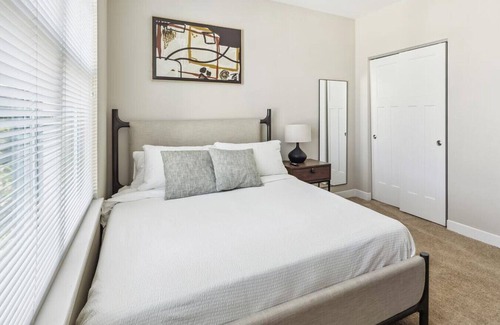 Fishers Apartamento | Landing at The District at Saxony II - 1 Bedroom in Saxony Village