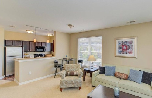 Fishers Apartamento | Landing at The District at Saxony II - 2 Bedrooms in Saxony Village