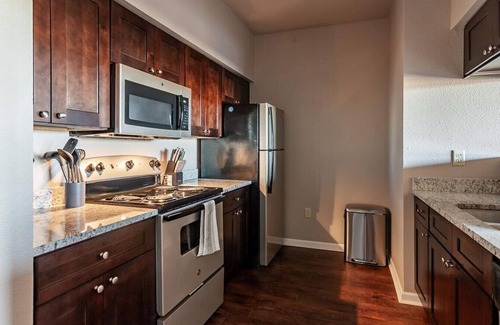 Bentonville Apartamento | Landing at The Glen at Polo Park - 1 Bedroom in Downtown Bentonville