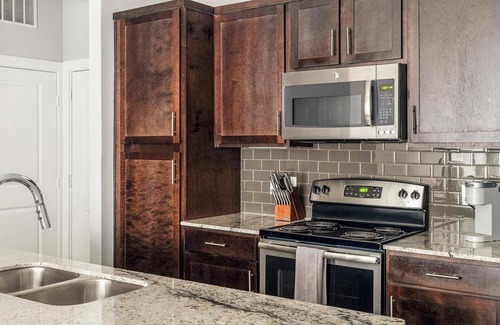 Buda Apartamento | Landing at The Green at Plum Creek - 2 Bedrooms...
