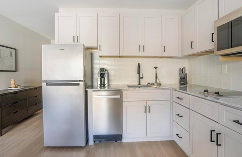 Northeast Raleigh Apartamento | Landing at The Harrison - Studio in Northeast R.