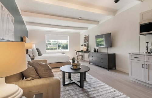 Northeast Raleigh Apartamento | Landing at The Harrison - Studio in Northeast R.