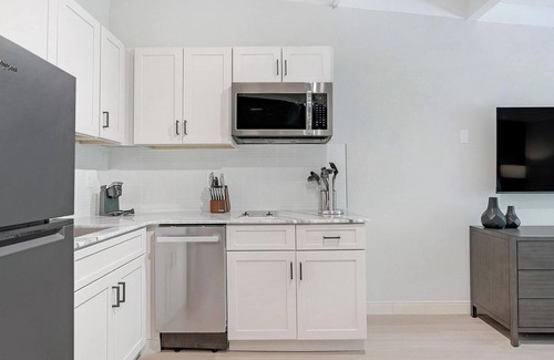 Northeast Raleigh Apartamento | Landing at The Harrison - Studio in Northeast R.