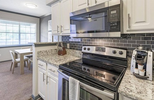 Fort Worth Apartamento | Landing at The Heights of Cityview - 2 Bedrooms in Downtown Fort Worth
