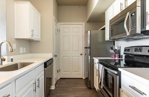 Fort Worth Apartamento | Landing at The Heights of Cityview - 1 Bedroom in Downtown Fort Worth