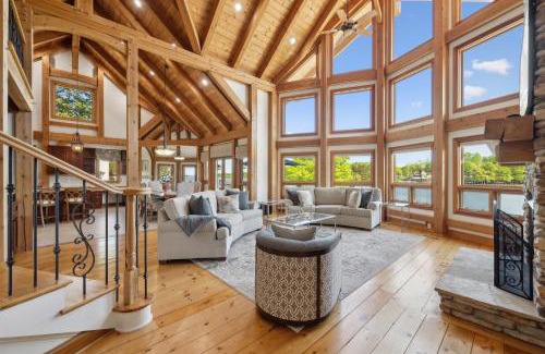 Denver Casa | Landing at the Lake
