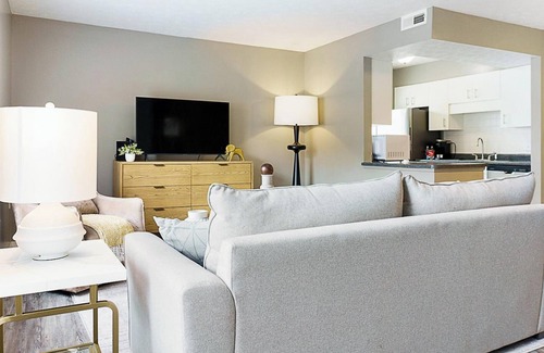 Downtown Dayton Apartamento | Landing at The Landing - 1 Bedroom in East Dayton