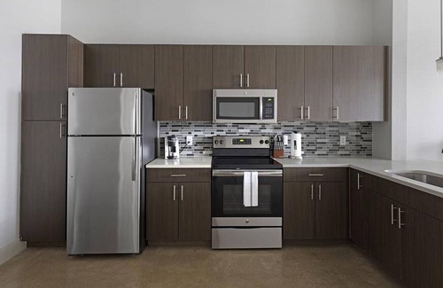 Vickery Meadow Apartamento | Landing at The Mark at Midtown - 1 Bedroom in Northeast Dallas