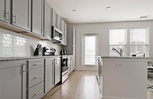 Fort Mill Apartamento | Landing at The Mason at Six Mile Creek - 1 Bedr...