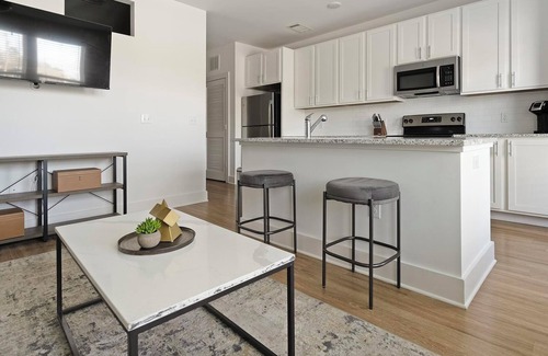 Fort Mill Apartamento | Landing at The Mason at Six Mile Creek - 1 Bedr...
