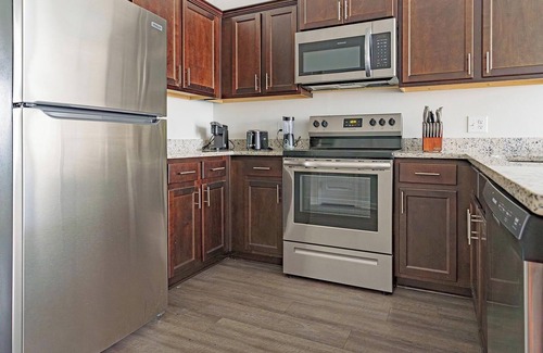 Bloomingdale Apartamento | Landing at The Meadows - 2 Bedrooms in Blooming...