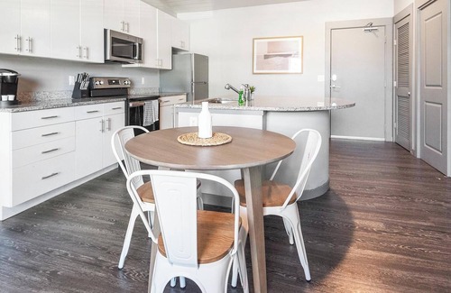 University District Apartamento | Landing at The Nine @ Memphis - 4 Bedrooms in U...